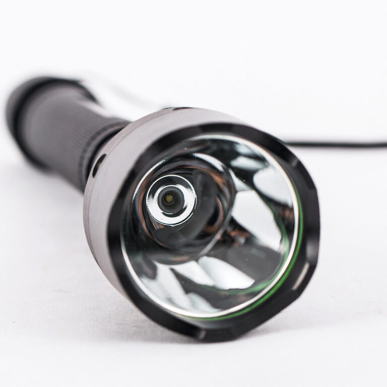 Đèn pin siêu sáng cỡ lớn tiêu chuẩn IPX4 loại sạc điện, siêu bền - den pin chieu sang ipx 4 5 pccc 4 1